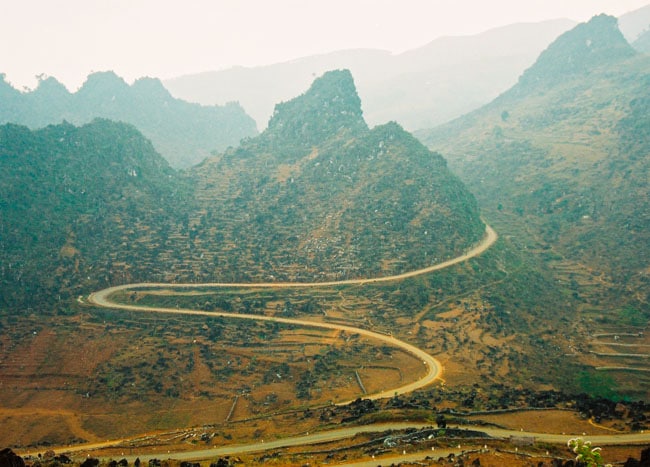 CAO BANG - MINERAL STREAM OF MY AN