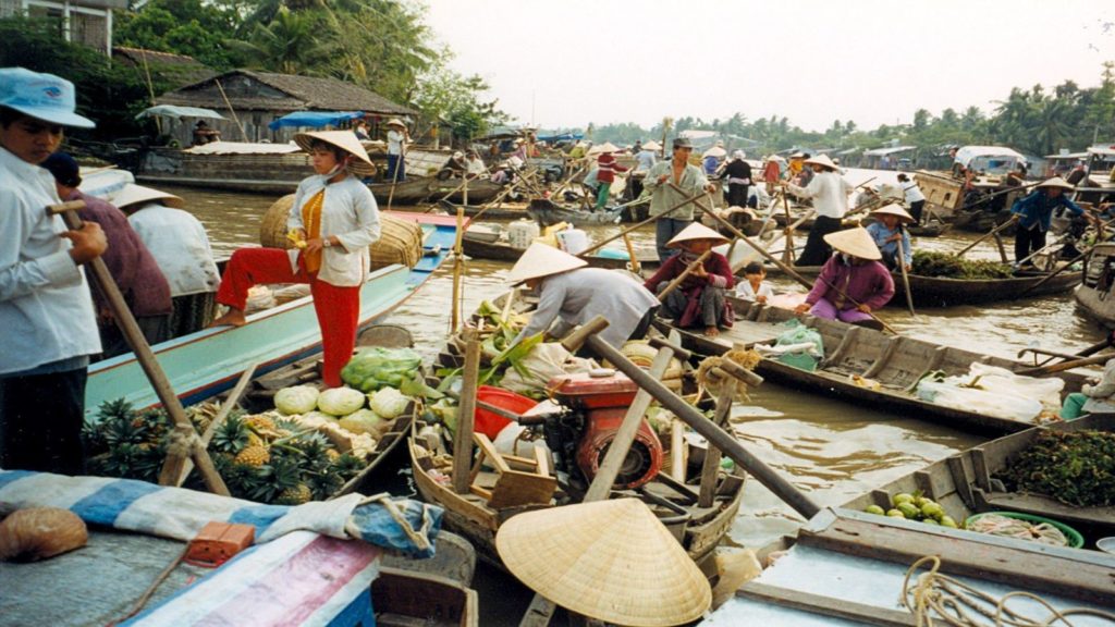 MY THO FRUIT MARKET