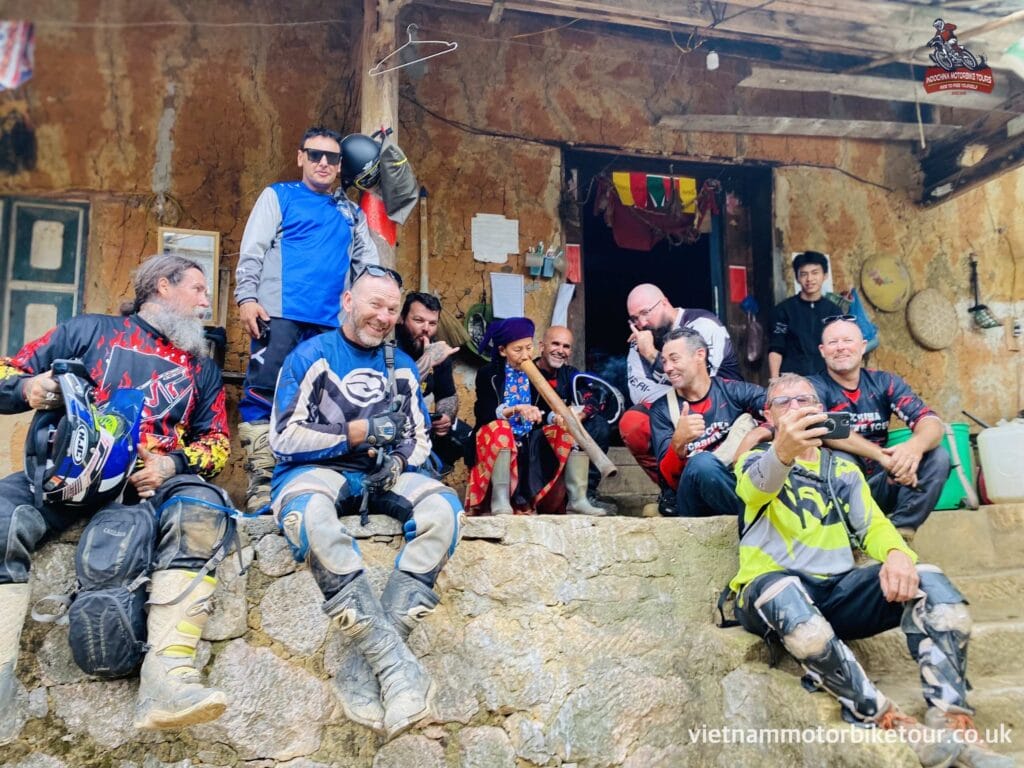AMAZING VIETNAM OFFROAD MOTORBIKE TOUR OF CHALLENGES Vietnam Motorbike Tour From Hoi An to Hanoi to Sapa Ha Giang Mu Cang Chai 1 1024x768 - AMAZING VIETNAM OFFROAD MOTORBIKE TOUR OF CHALLENGES