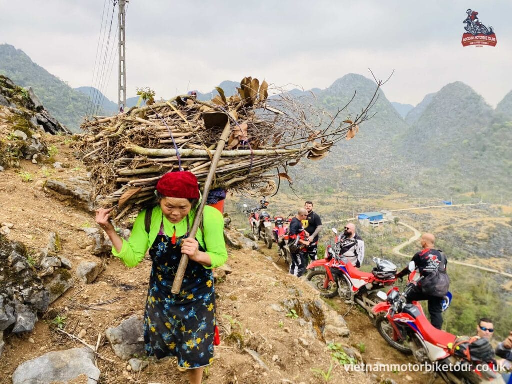 Short Sapa Motorbike Tour to Lai Chau & Dien Bien Phu Vietnam Motorbike Tour From Hoi An to Hanoi to Sapa Ha Giang Mu Cang Chai 2 1024x768 - Short Sapa Motorbike Tour to Lai Chau & Dien Bien Phu