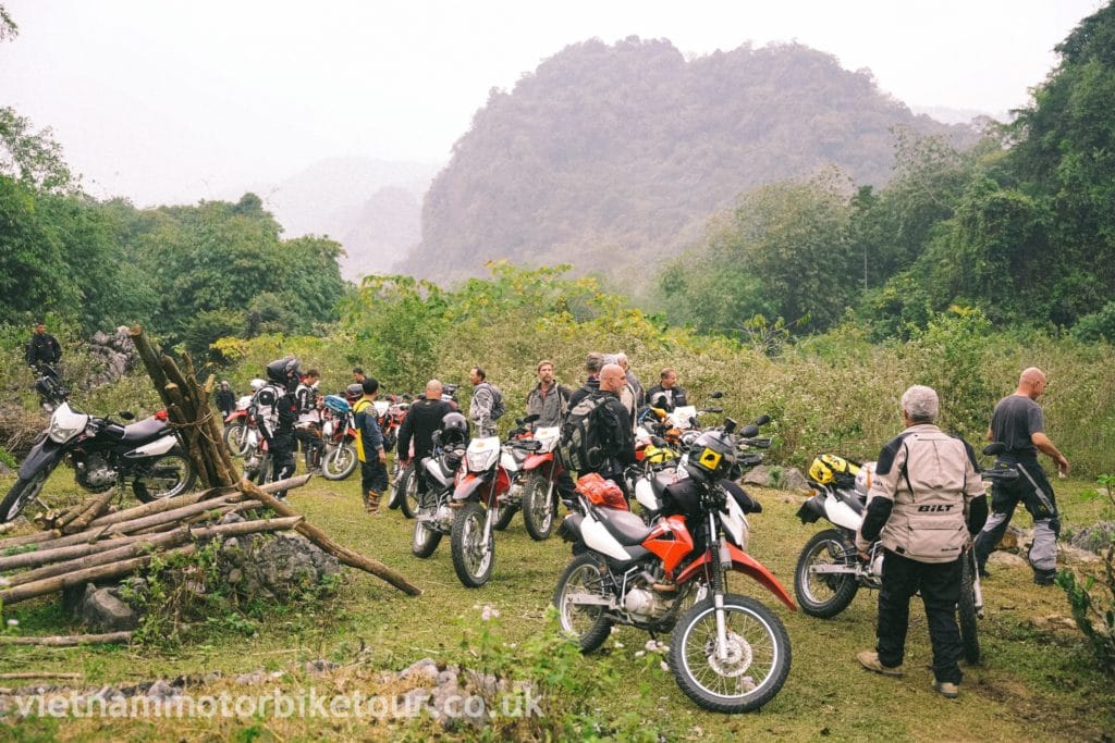 SHORT HANOI MOTORBIKE TOUR TO CUC PHUONG, HOA LU, TAM COC hanoi offroad motorbike tours to mai chau 12 1024x683 - SHORT HANOI MOTORBIKE TOUR TO CUC PHUONG, HOA LU, TAM COC