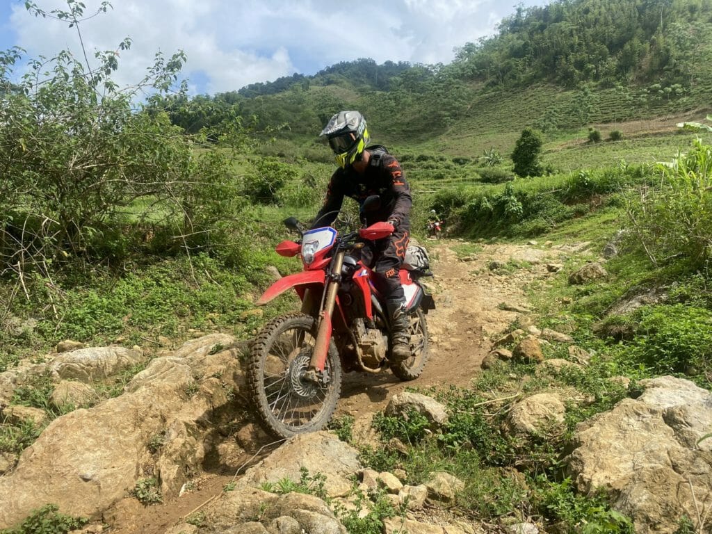 WILD HANOI MOTORBIKE TOUR TO MAI CHAU AND PHU YEN motorbike tour to Phu Yen Ta Xua 2 1024x768 - WILD HANOI MOTORBIKE TOUR TO MAI CHAU AND PHU YEN
