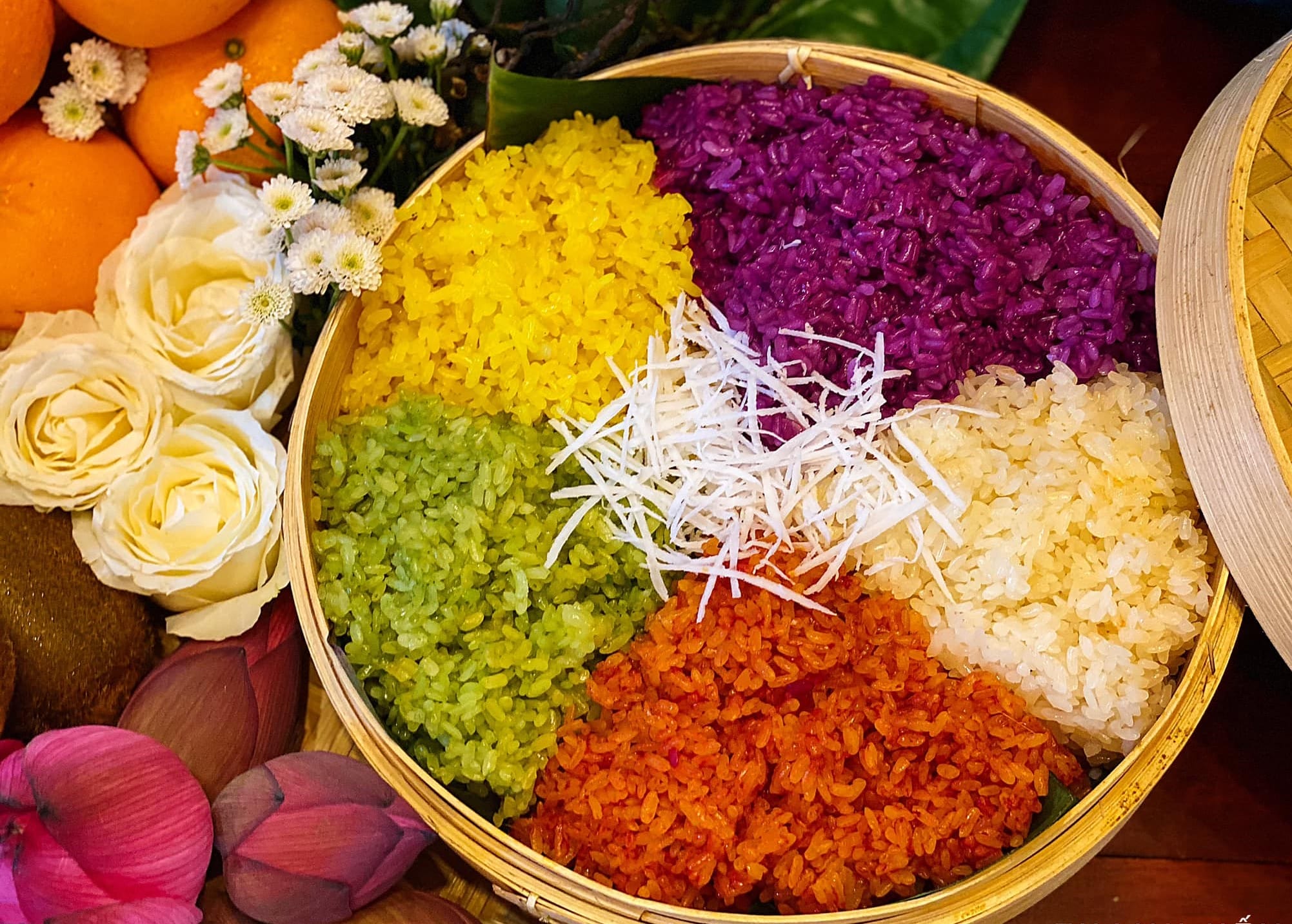 What To Eat While Taking Hagiang Loop Motorcycle Tours? Five Color Sticky Rice - What To Eat While Taking Hagiang Loop Motorcycle Tours?