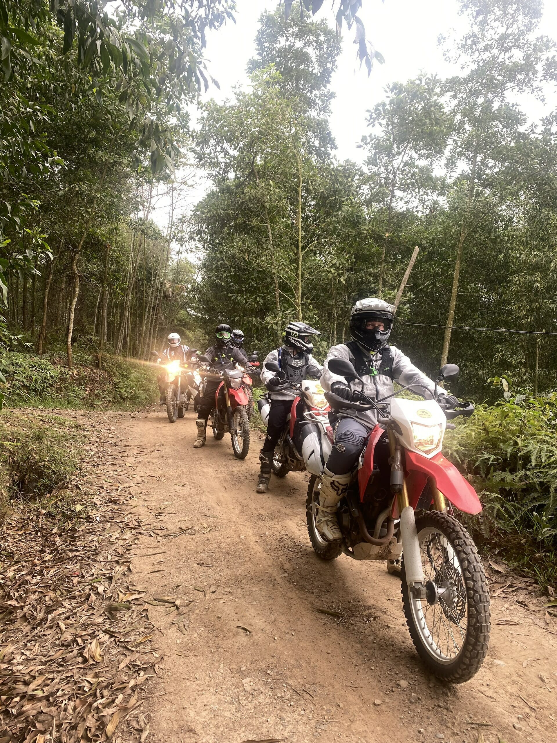 Northeast Vietnam Motorbike Tour to Thac Ba Lake, Ha Giang, Ban Gioc Waterfall Hanoi motorcycle tour to Vu Linh Thac Ba lake - Northeast Vietnam Motorbike Tour to Thac Ba Lake, Ha Giang, Ban Gioc Waterfall