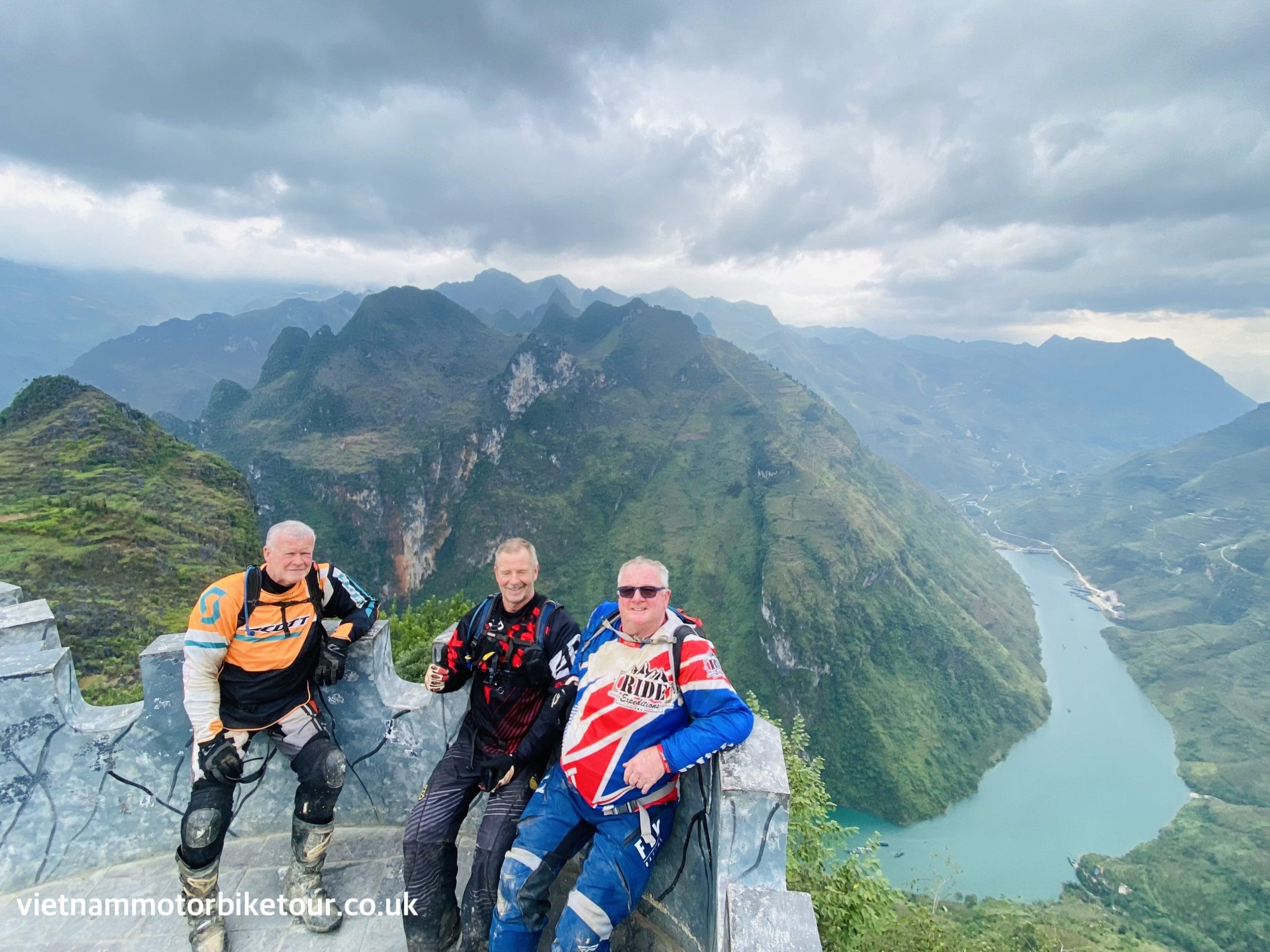 Best Highlights of riding motorbike from Hanoi to Sapa, Ha Giang hagiang loop motorbike tours to dong van 6 scaled - Best Highlights of riding motorbike from Hanoi to Sapa, Ha Giang